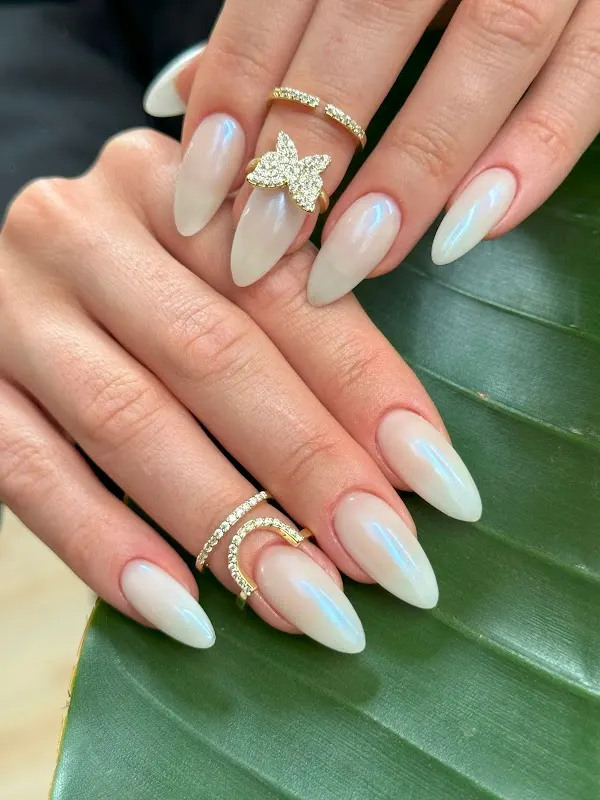 look at me (Lash Extensions and Russian Manicure) — Beauty salon in San Francisco